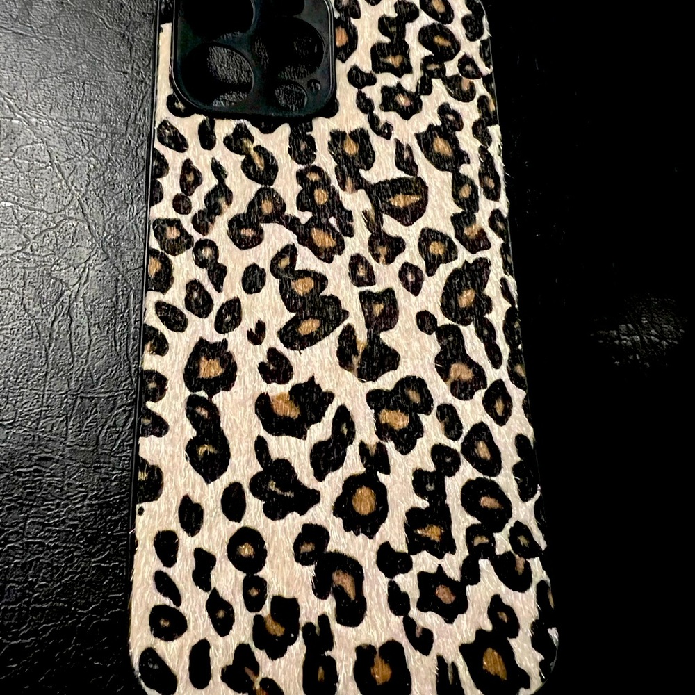 iPhone 12 Pro Max cheetah print case